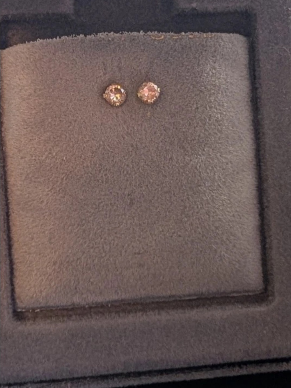10kt Yellow Gold Small Cz Stud Earrings
